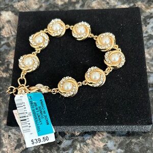 CHARTER CLUB GOLD BRACELET W FAUX PEARLS NWT
